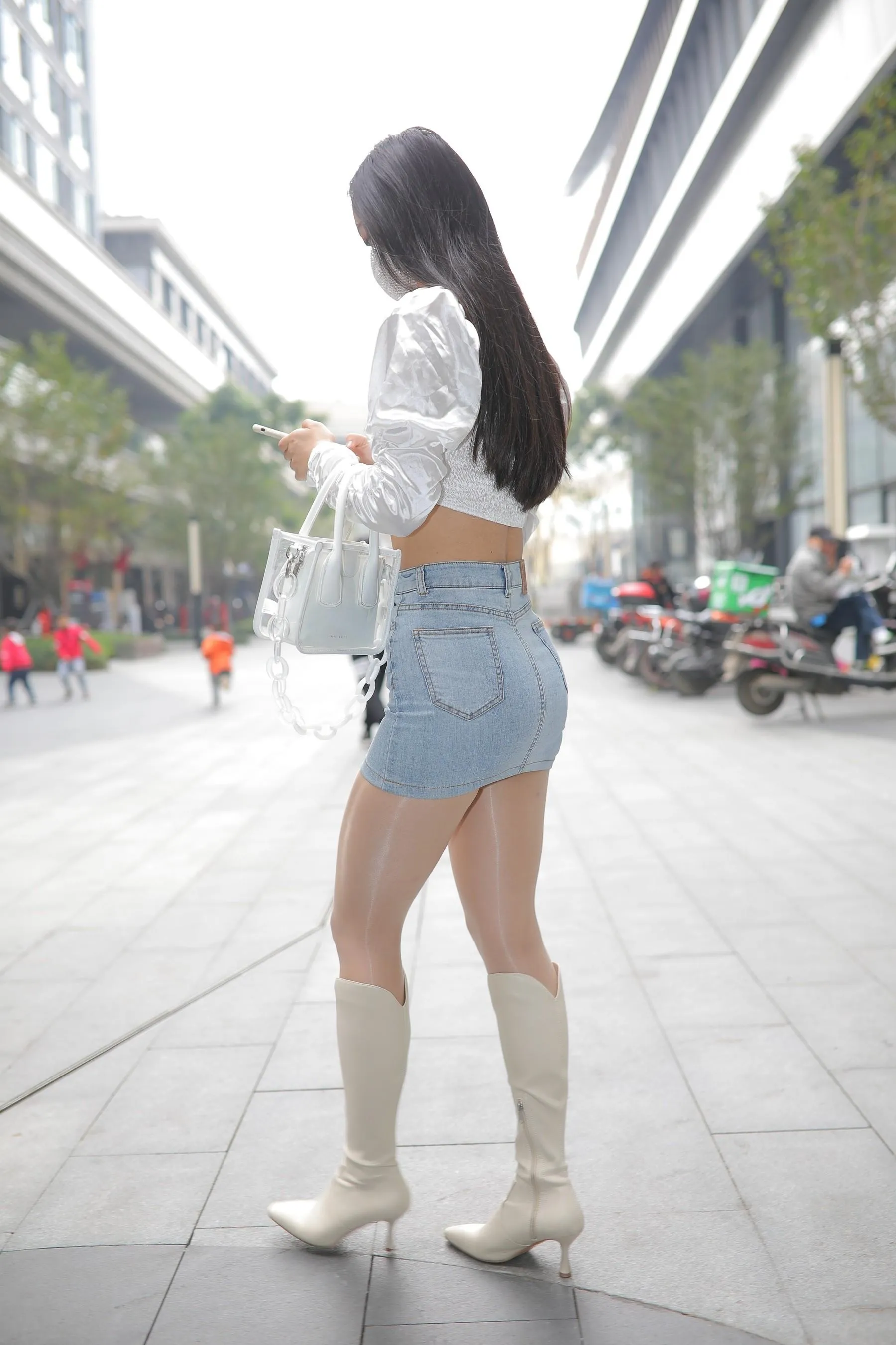 魔镜街拍 NO.170 凯恩街拍摄影-牛仔裙小姐姐 [304P]插图2